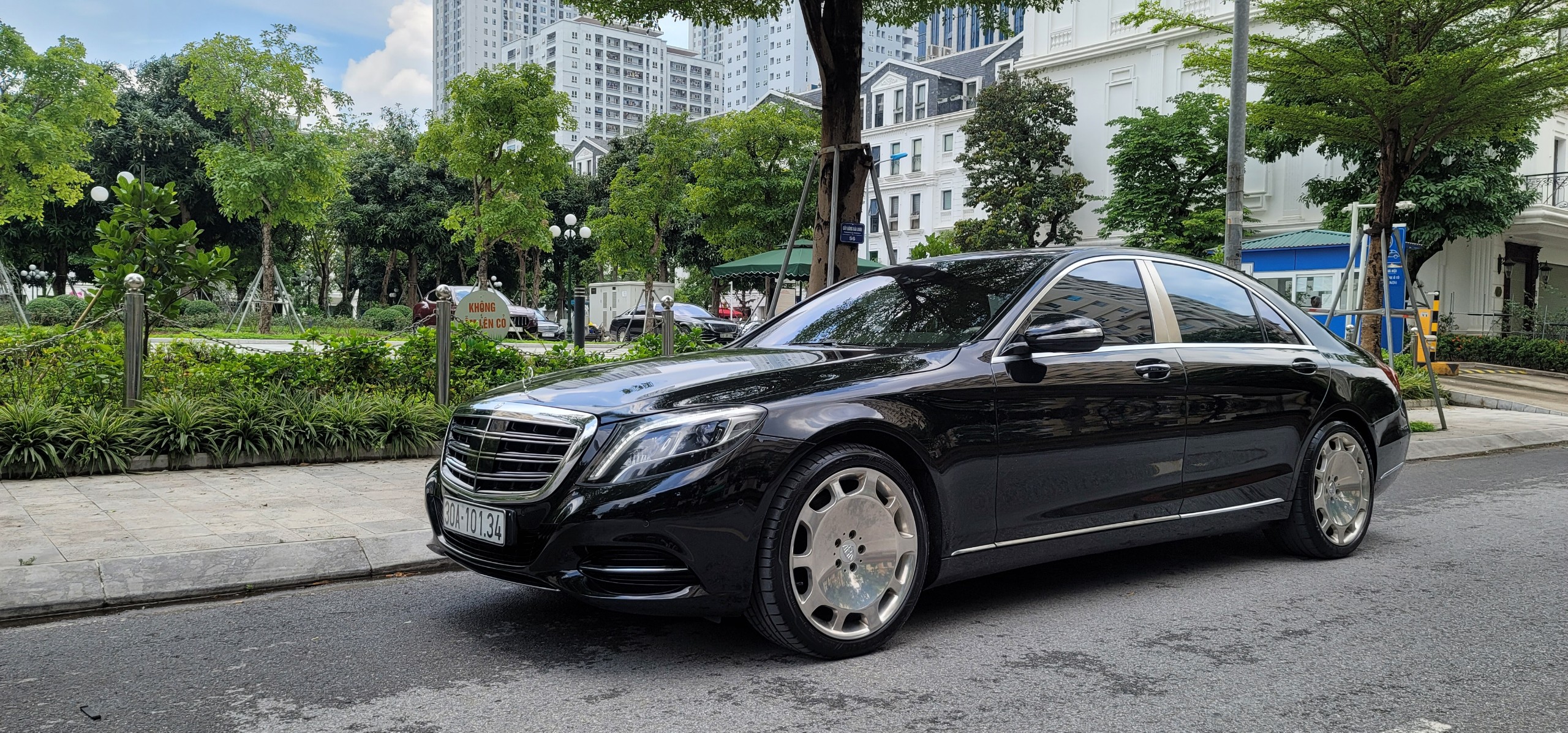 Đánh giá mẫu xe cho doanh nhân - Mercedes-Benz S500 2013
